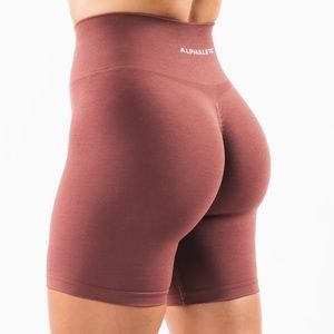 Alphalete amplify short 6.5”
